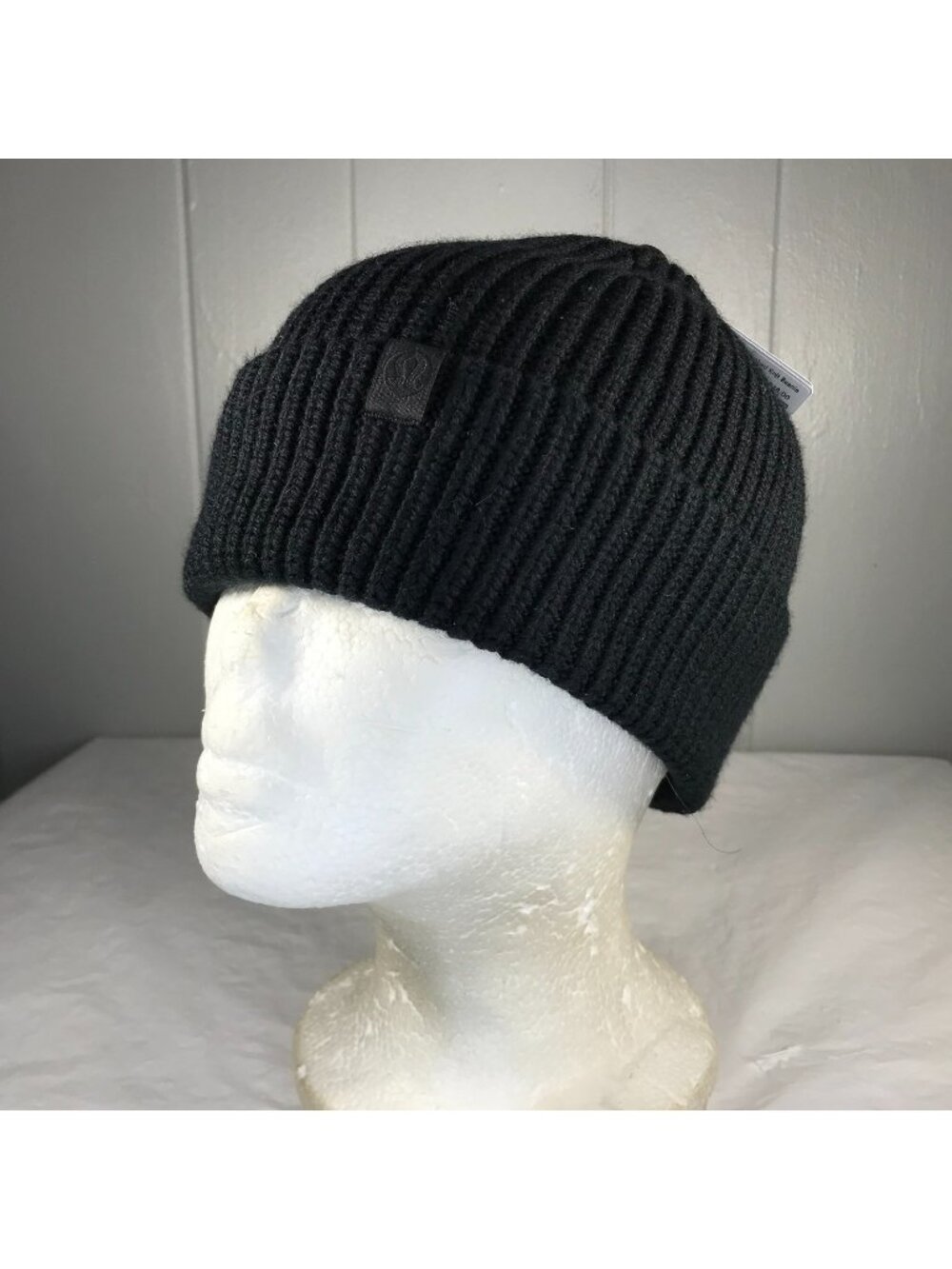 NWT Lululemon Close-Fit Beanie Wool-Blend Ribbed Knit Hat Unisex One Size black